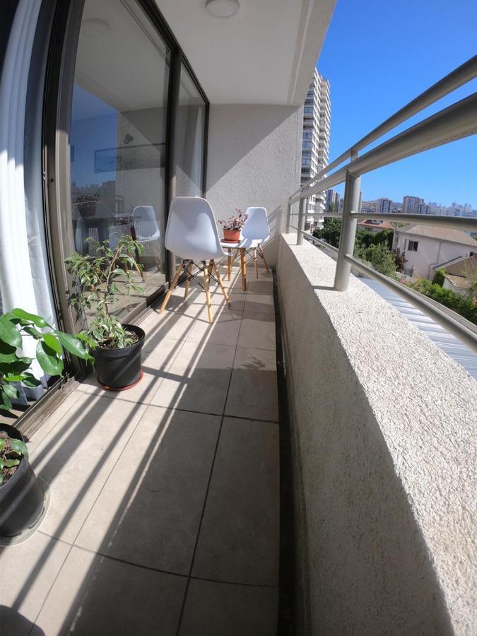 Apartamento Departamento Vina Del Mar, Sector Sporting, Residencial. Caminable A Diversos Puntos De Interes De La Ciudad.